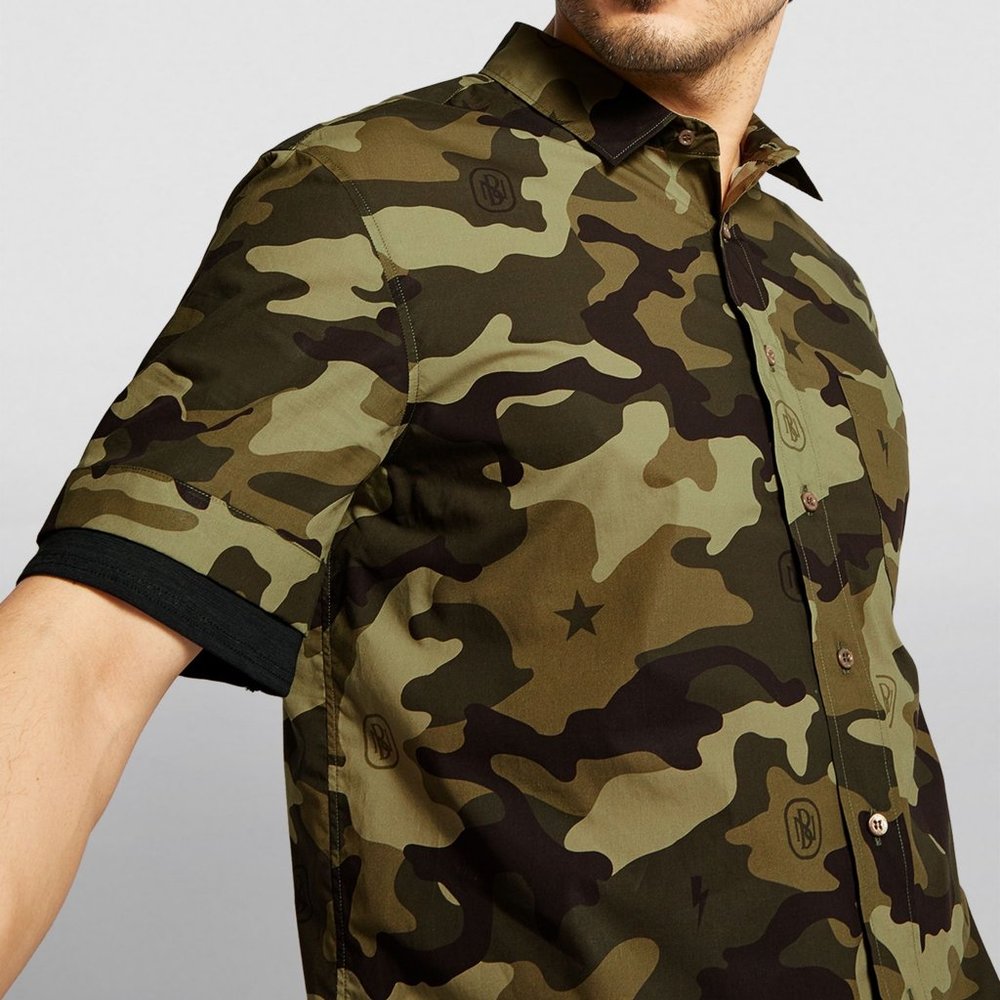 NEIL BARRETT MENS OLIVE CAMO LIGHTNING BOLT STAR PRINTS BUTTON UP S/S SHIRT MED